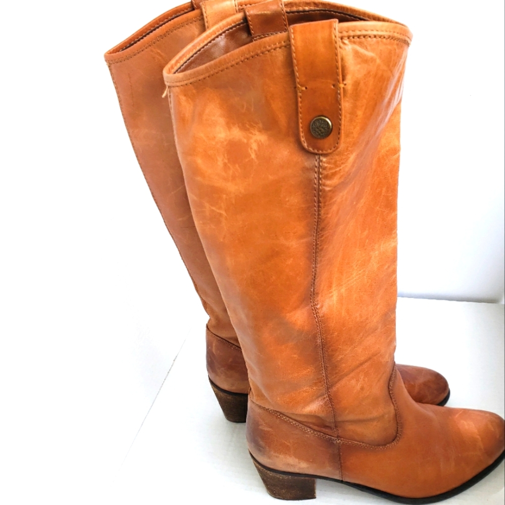 Vince Camuto size 12 womens Kolton